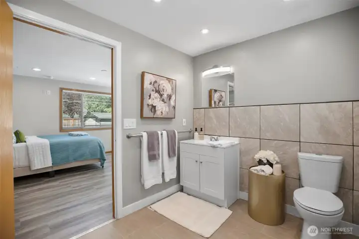 Main Floor Bedroom Ensuite Bath Main Floor Bedroom Ensuite Bath