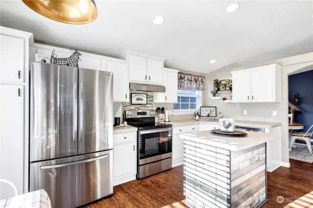 Beautiful kitchen with island