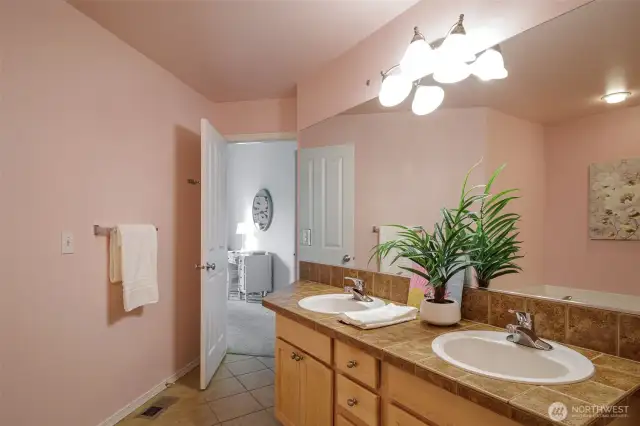 ..and double vanity.  Separate walk-in closet.