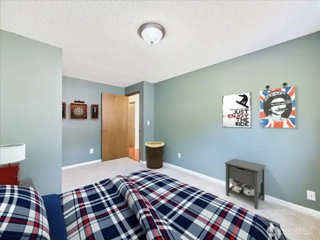 2nd bedroom.