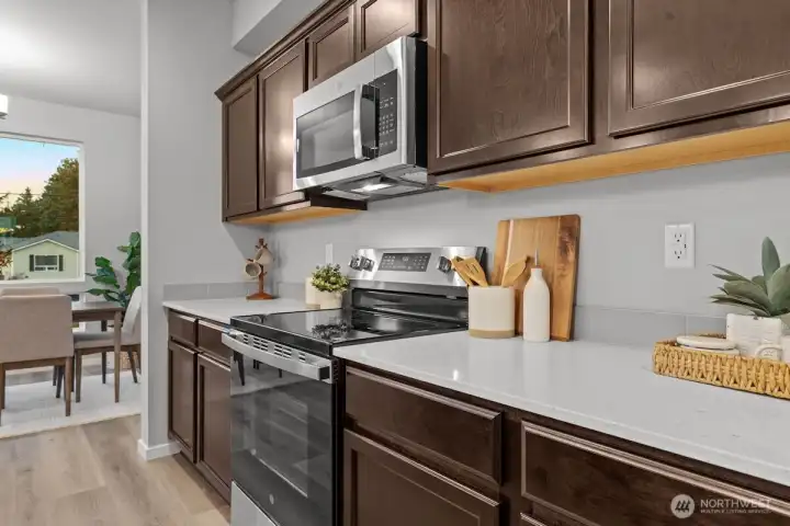 Photographs are for illustrative purposes only. Features, finishes, interior/exterior colors, landscaping and floorplan shown may vary from actual homes built.