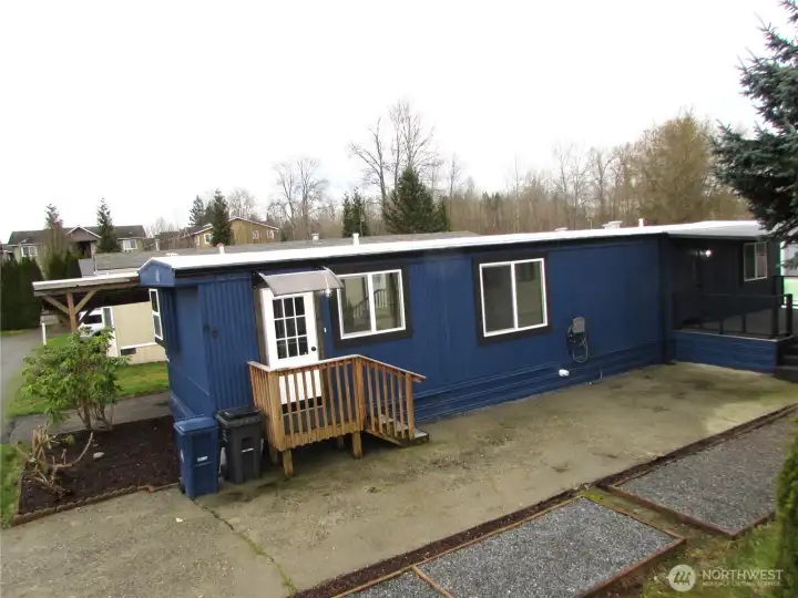 NEW "TPO" ROOF, VERY DURABLE.