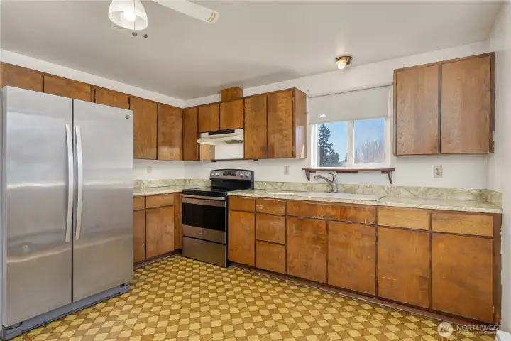 Kitchen with lots of light