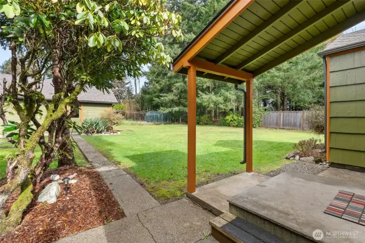 Walk way leads to huge shop!