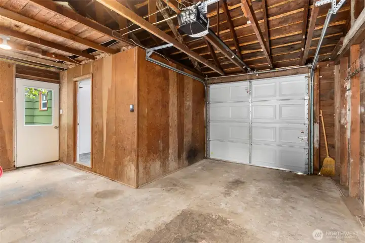 1 car garage + office/ den.