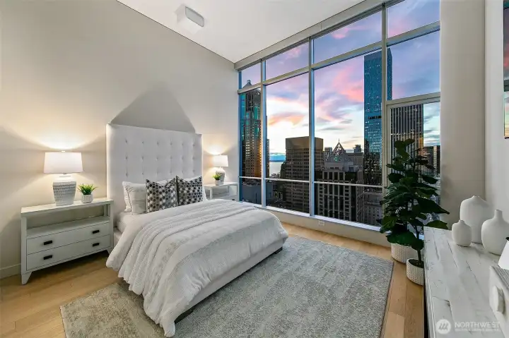 oversized- pictures don't do it justice, feels much larger in person