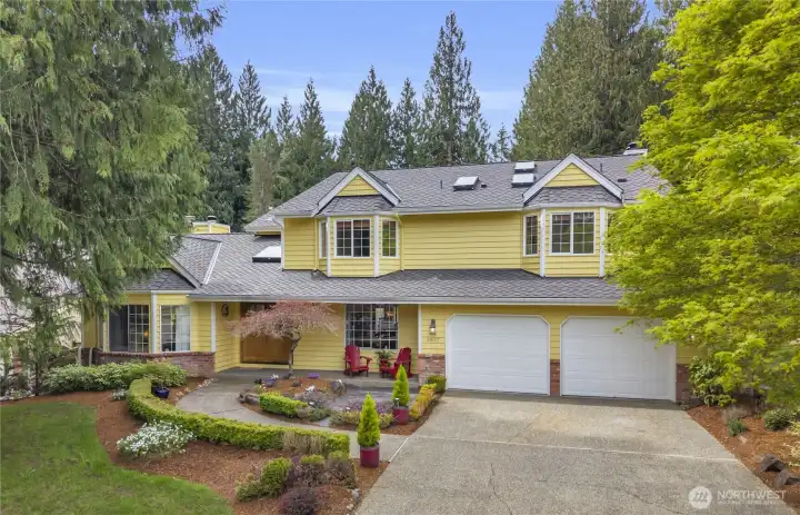 Meticulously maintained in desirable Heritage Hills. Meticulously maintained in desirable Heritage Hills.