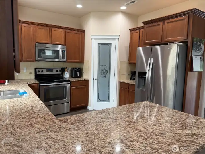 Kitchen with Pantry Kitchen with Pantry