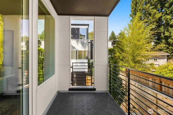 Exceptional indoor-outdoor transition leading directly out to the covered patio and fully fenced yard (these are of model home, similar finishes and layout) Exceptional indoor-outdoor transition leading directly out to the covered patio and fully fenced yard (these are of model home, similar finishes and layout)