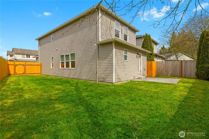 Full Fenced Yard Full Fenced Yard