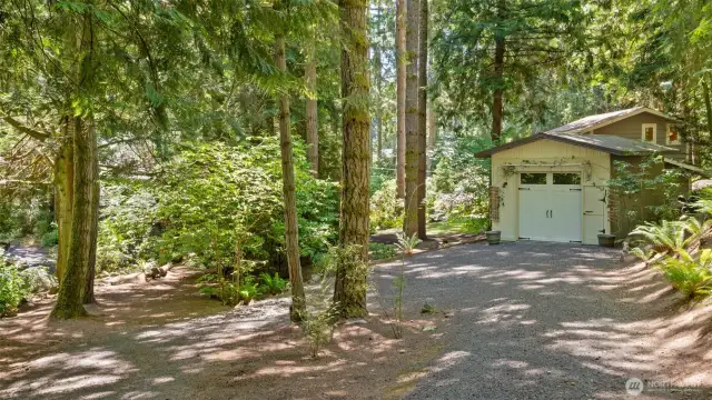 Detached garage space
