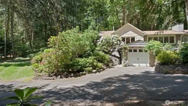 Attached carport