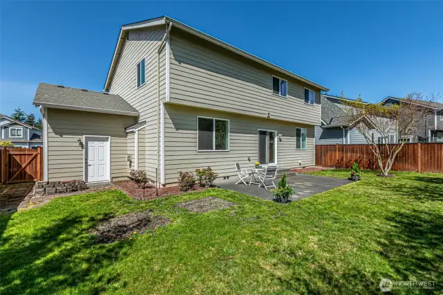 Fully Fenced, Level Back Yard