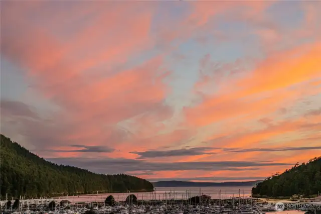 Sunset view of Burrows and Allan islands