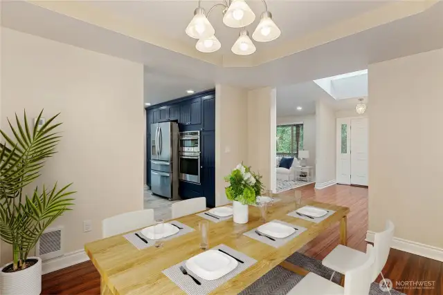 Formal dining room virtually staged