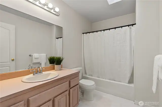 Upstairs full bath