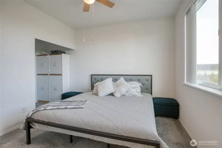 The primary suite has a walk-in closet and ensuite bathroom.