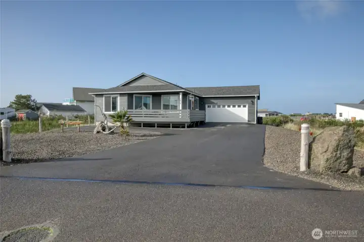 Such a tastefully done home and yard.