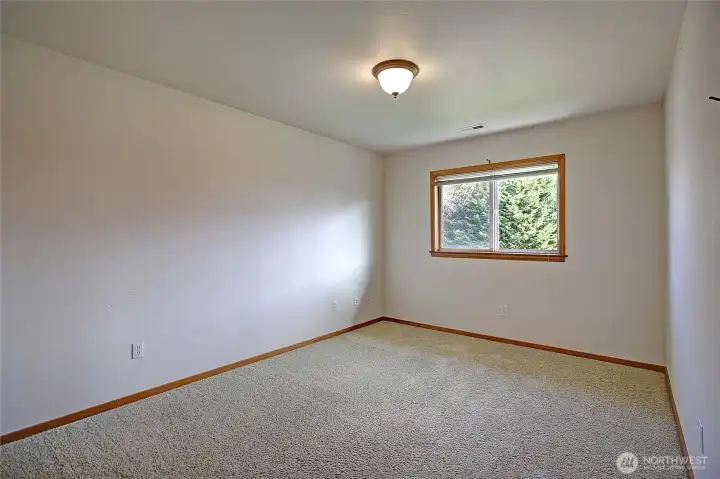 26127 - Upstairs bedroom