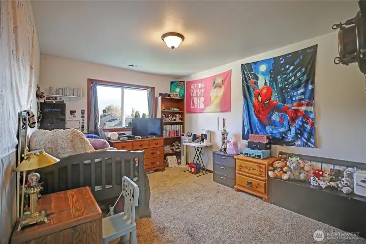 26123 - Upstairs bedroom 3