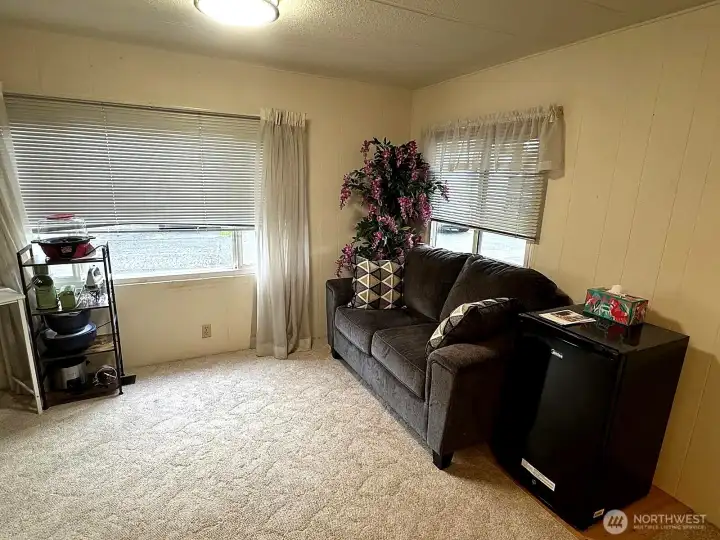 Dining/sitting area near kitchen