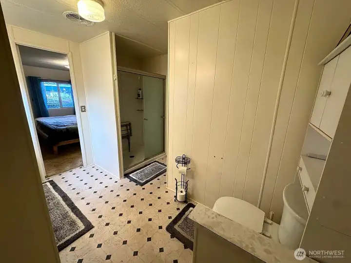 Primary 3/4 bathroom