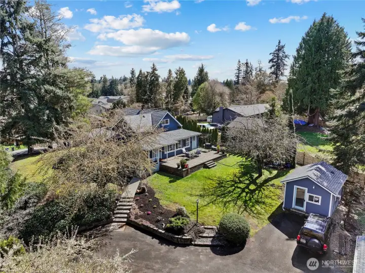 Private Country Home in the Heart of the City of Bothell