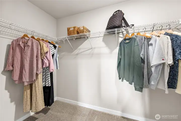 Photos are for representation only.  Features, colors and selections may differ from photograph. See site agent for details.