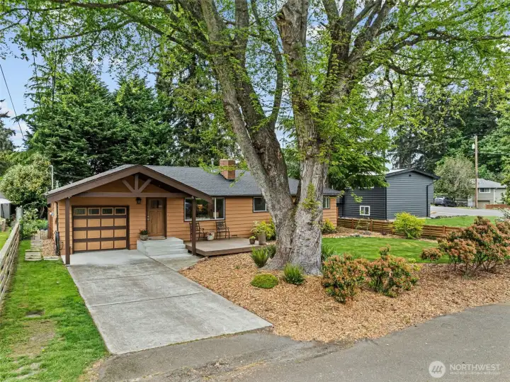 Tucked away in one of Edmonds most desirable enclaves and nestled off a cul-de-sac.