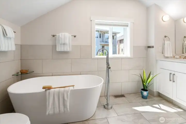 Relax in this freestanding tub. What a great way to end your day.