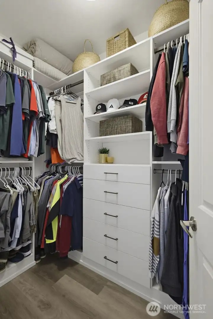 Custom closet details! Custom closet details!