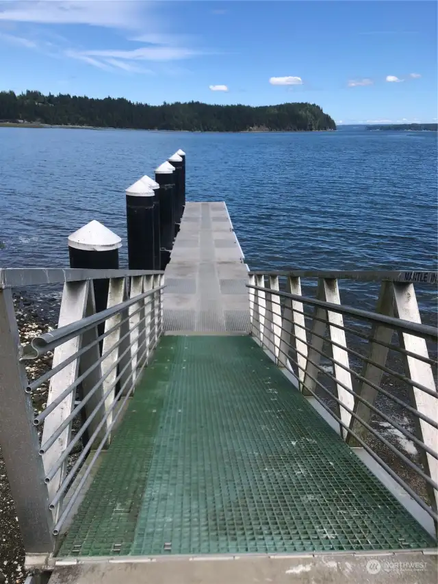 Community dock on Hood Canal