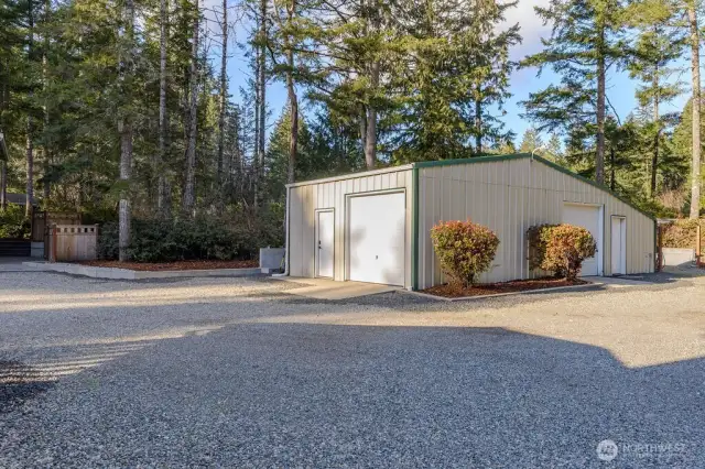 Detached Shop