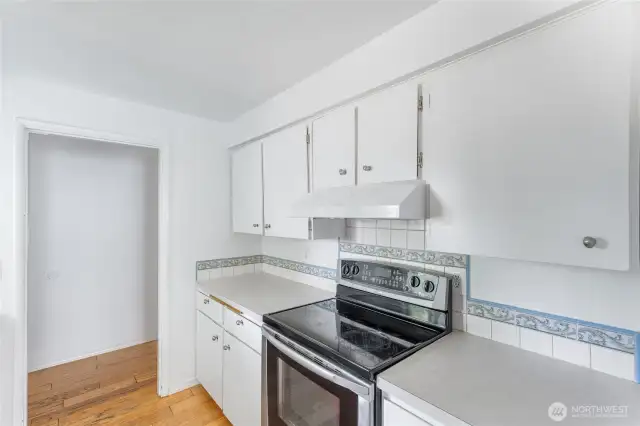 Kitchen looking to entry