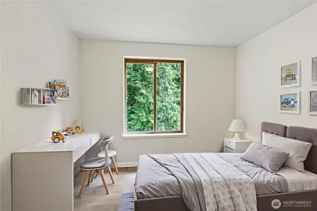Upstairs: 3rd bedroom