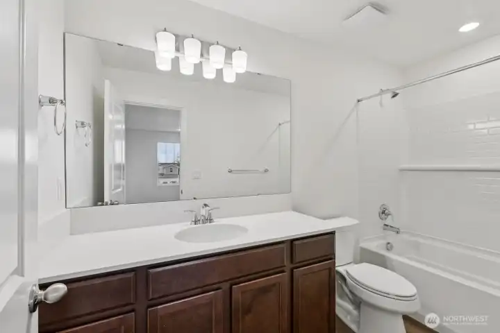2nd Bathroom