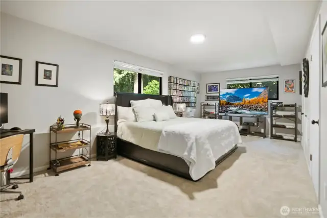 Fourth bedroom - or large office/craft room?