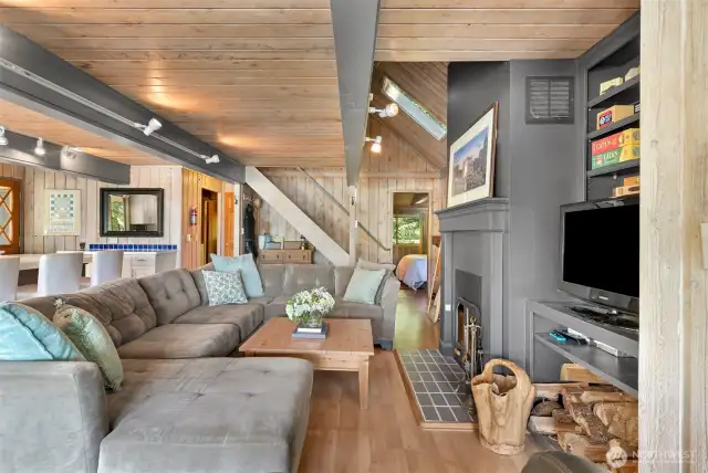 Living room with fireplace
