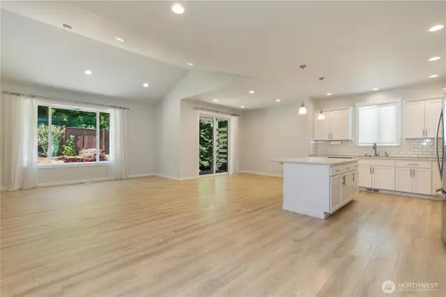 wide open clean slate high ceilings with tons of light