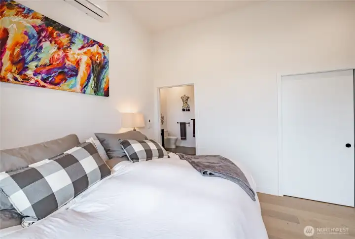 Primary suite