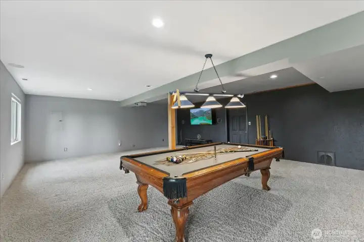 Huge , 45' x 20' lower room ready for your creativity.