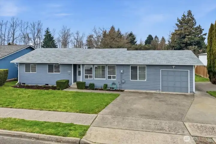 Turn-Key One Story Living On Sumner's Cherry Avenue!
