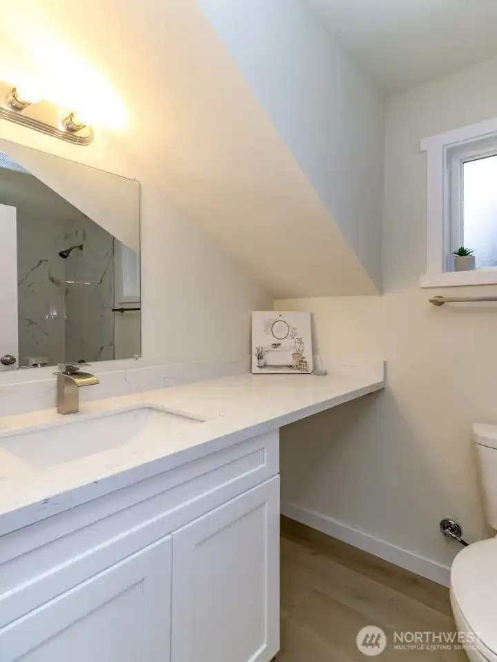 Upstairs full bathroom - fully remodeled