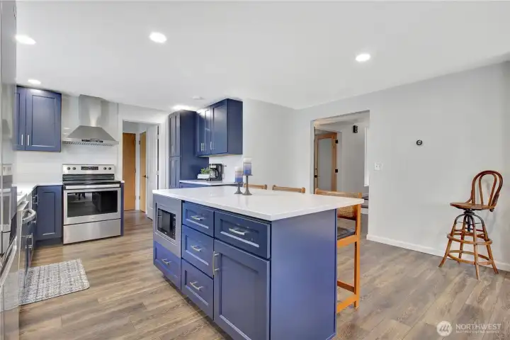 Newer stainless appliances stay with home