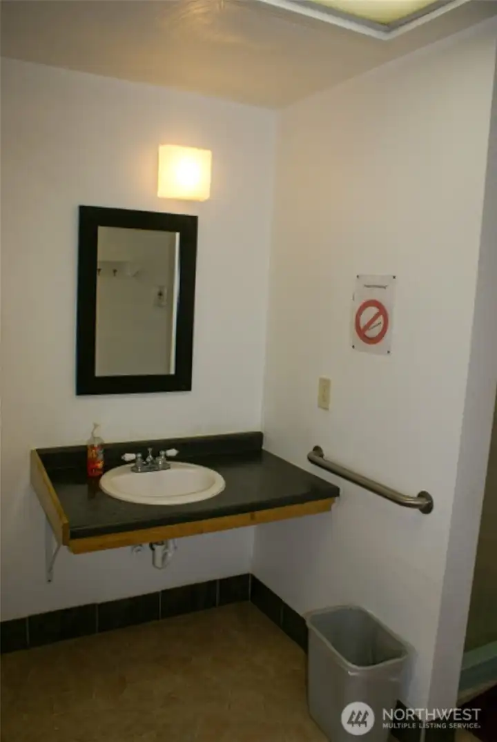clubhouse 3/4 bathroom