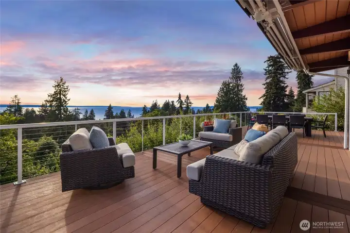 180 Degree Views of Puget Sound and the Olympics