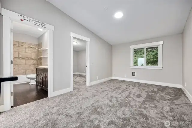 Bonus/Flex room.