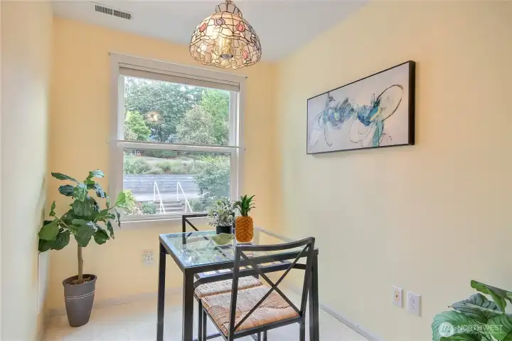 Eat in nook for casual dining