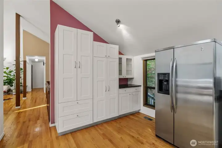 Built in cabinets/pantry.