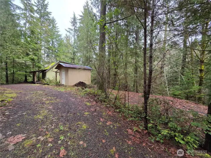 enough parking area for 2 RVs